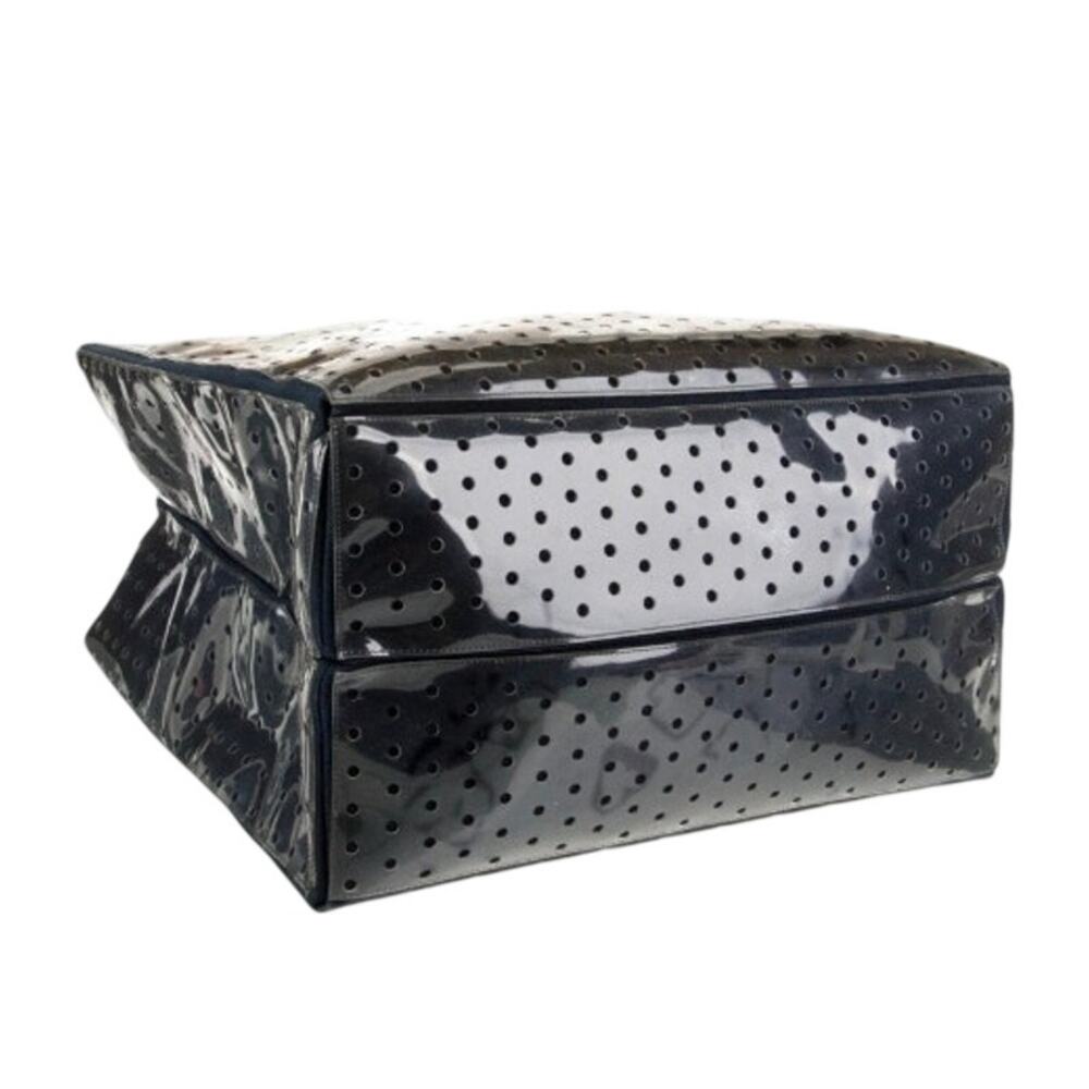 Chanel ENORMOUS tote, black + white fabric w/perforated pvc layer over material - Picture 3 of 16